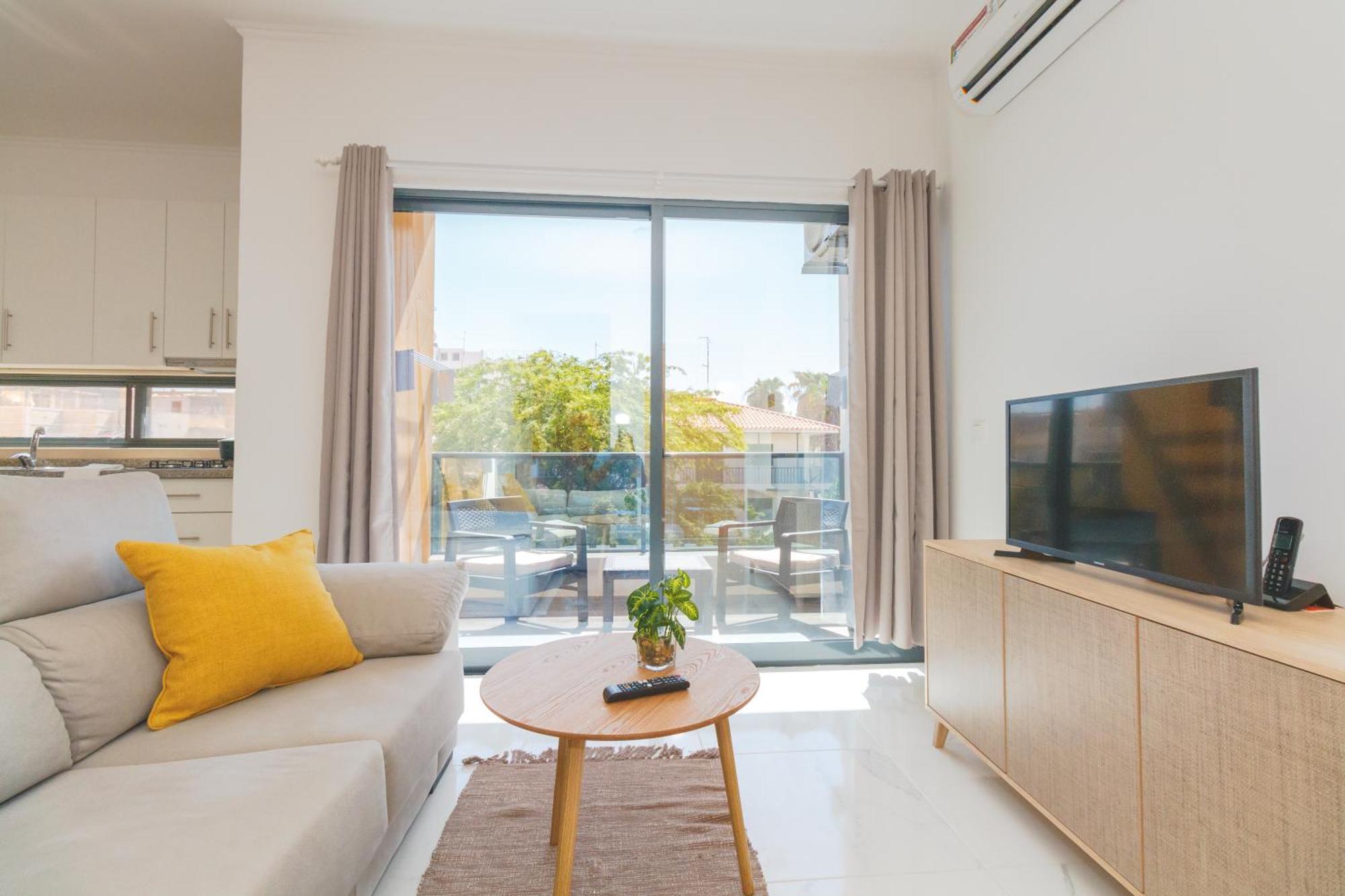 Brand New Spacious T3 Apartment In Santa Maria Extérieur photo
